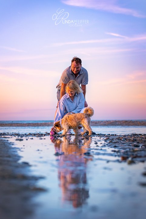 Hund-Mensch-Team am Strand